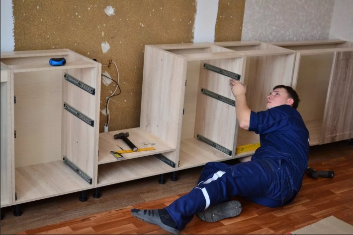 Сборка мебели ИКЕА в Лесне в октябре