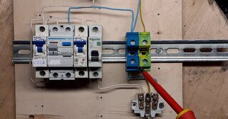 Установка устройства защитного отключения в Лесне в октябре