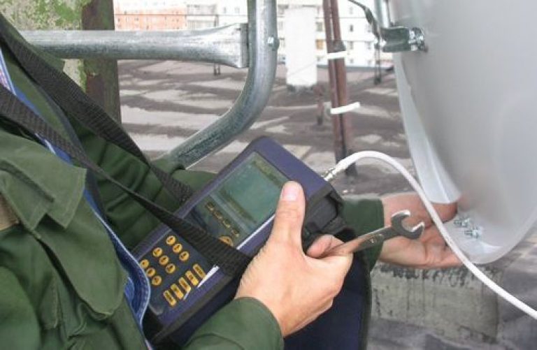 Установка спутниковой антенны в Лесне в октябре